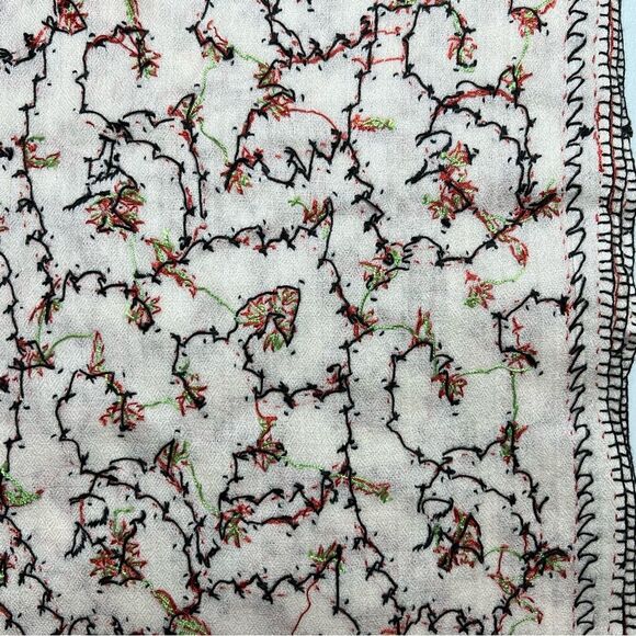 Hand Embroidered Shawl/Pashmina/Scarf/Wrap - Picture 11 of 13